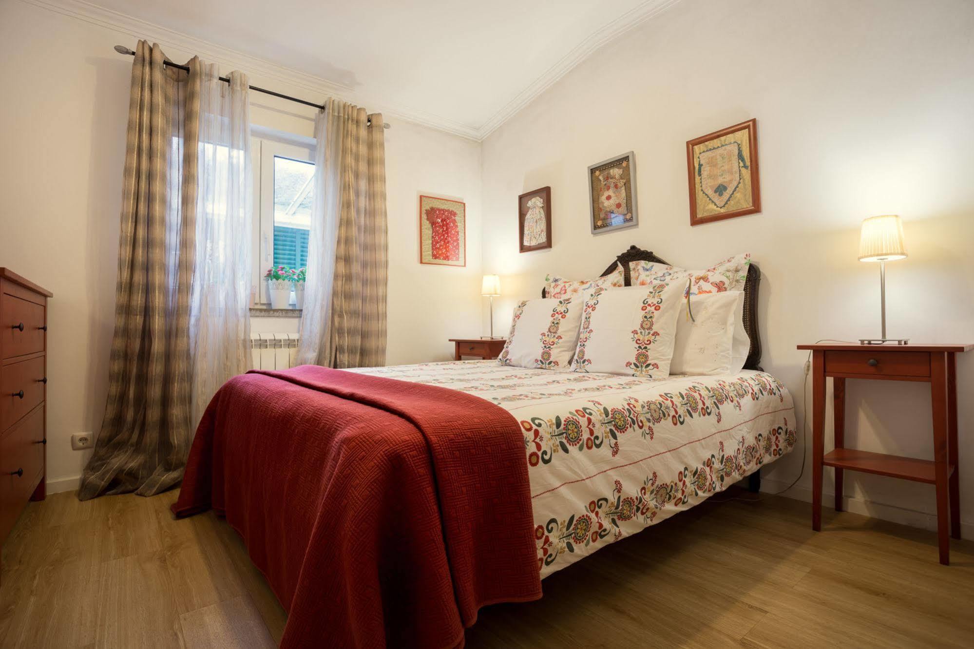 Petunia - Guest House Cascais Bagian luar foto