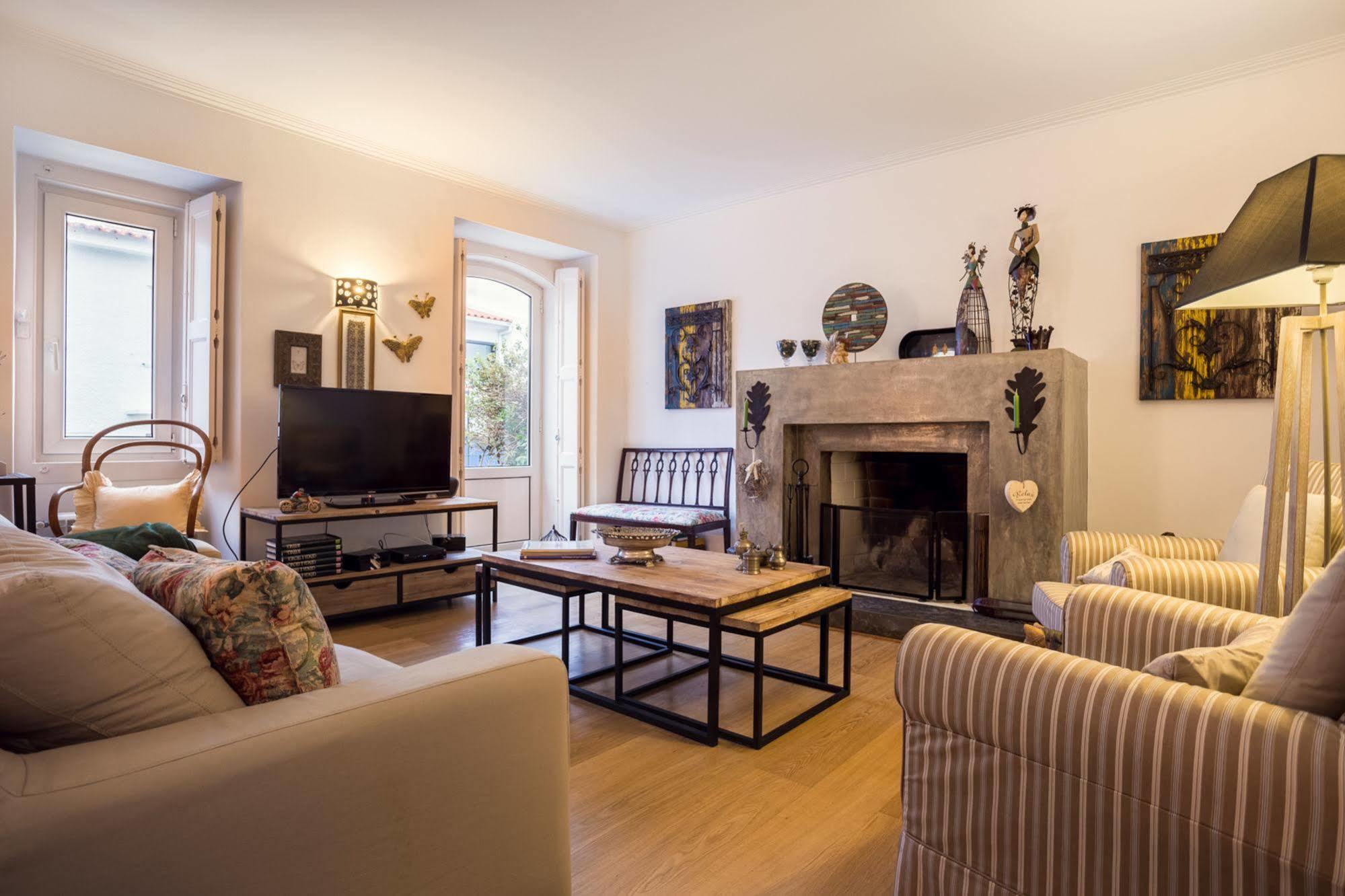 Petunia - Guest House Cascais Bagian luar foto