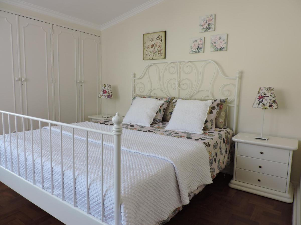 Petunia - Guest House Cascais Ruang foto